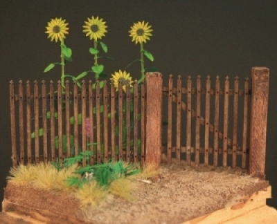 Real Wooden Fence (20cm)