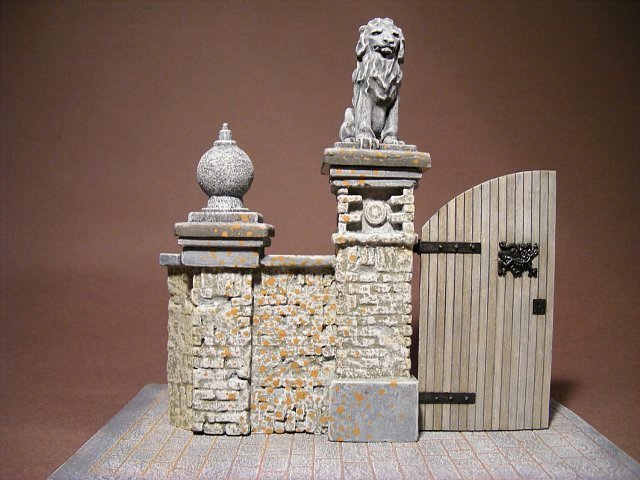 Entrance gate / Vstupná brána