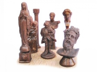 Bronze statues and pedestals